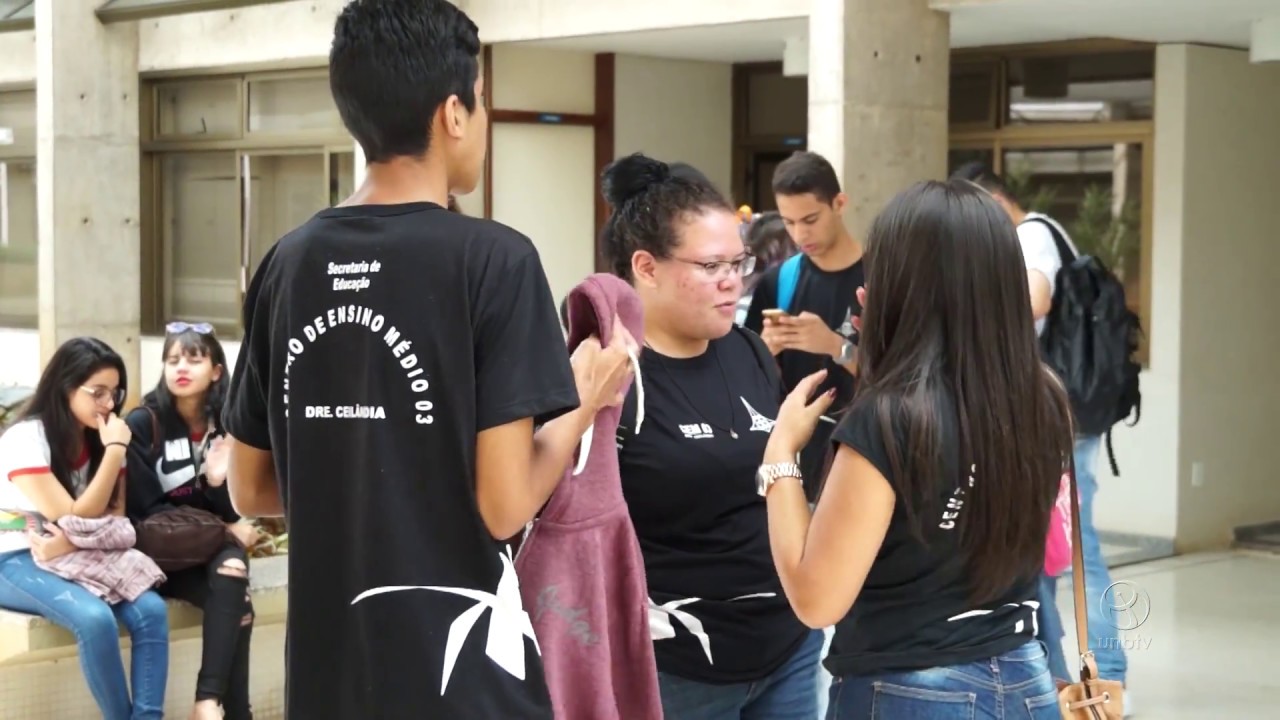 Tour apresenta UnB para futuros universitários