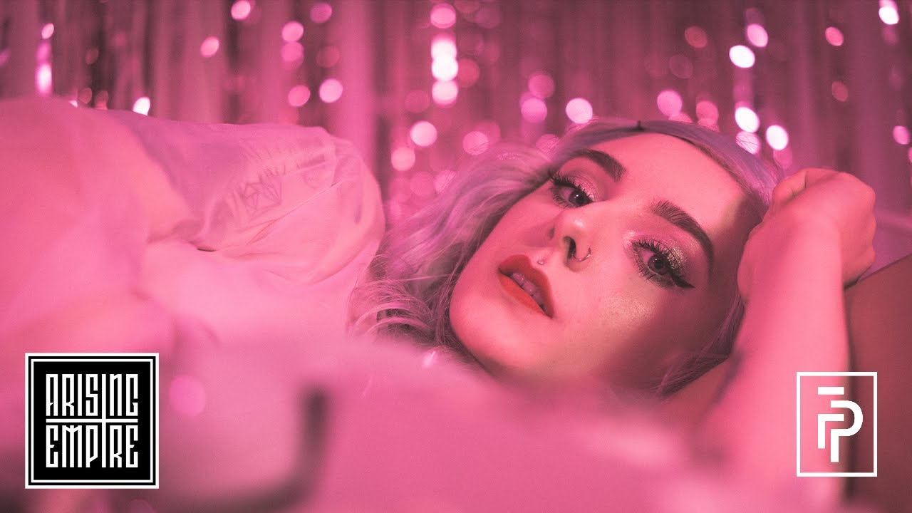 FUTURE PALACE - Lately (OFFICIAL VIDEO)