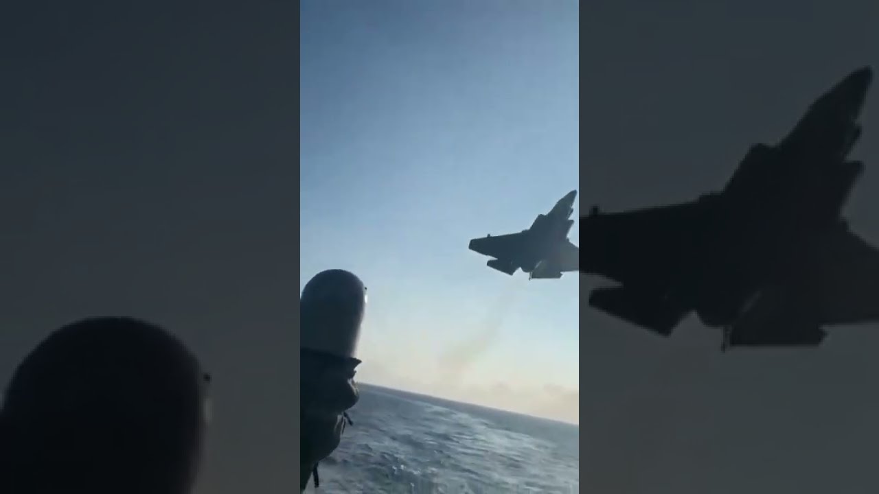 Истребитель F-35 разбился о борт авианосца