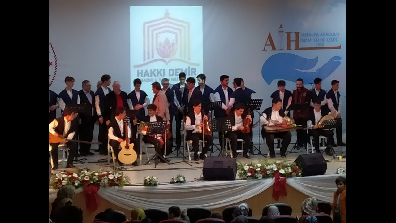 OKULUMUZDA MUSİKİ ZİYAFETİ TEŞEKKÜRLER ÜSKÜDAR HAKKI DEMİR AİHL