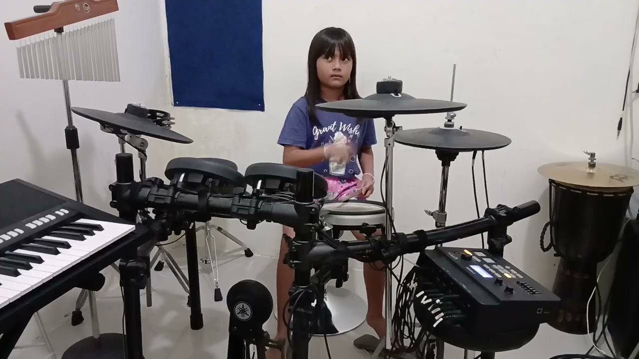 TRINITY ROCK & POP DRUMS INITIAL, Gold Lion, Selly