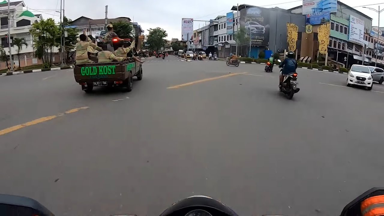 396# respon cepat jaya 65 TKM kebakaran pasar baimbai kelayan b   Banjarmasin 21 November 2022