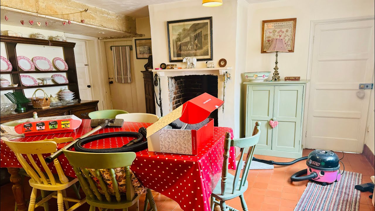 Henry Hoover Accessory Pack-Unboxing And Demonstration | Clean With Kate #henryhoover #vacuumwithme