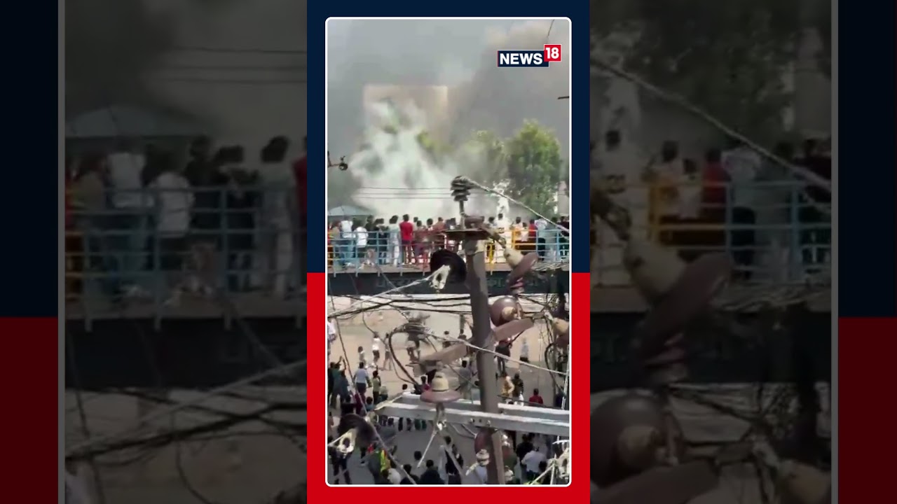 Protesters Set Fire To The Gate Of Nepal&rsquo;s Parliament Building In Baneshwar | N18S #Shorts