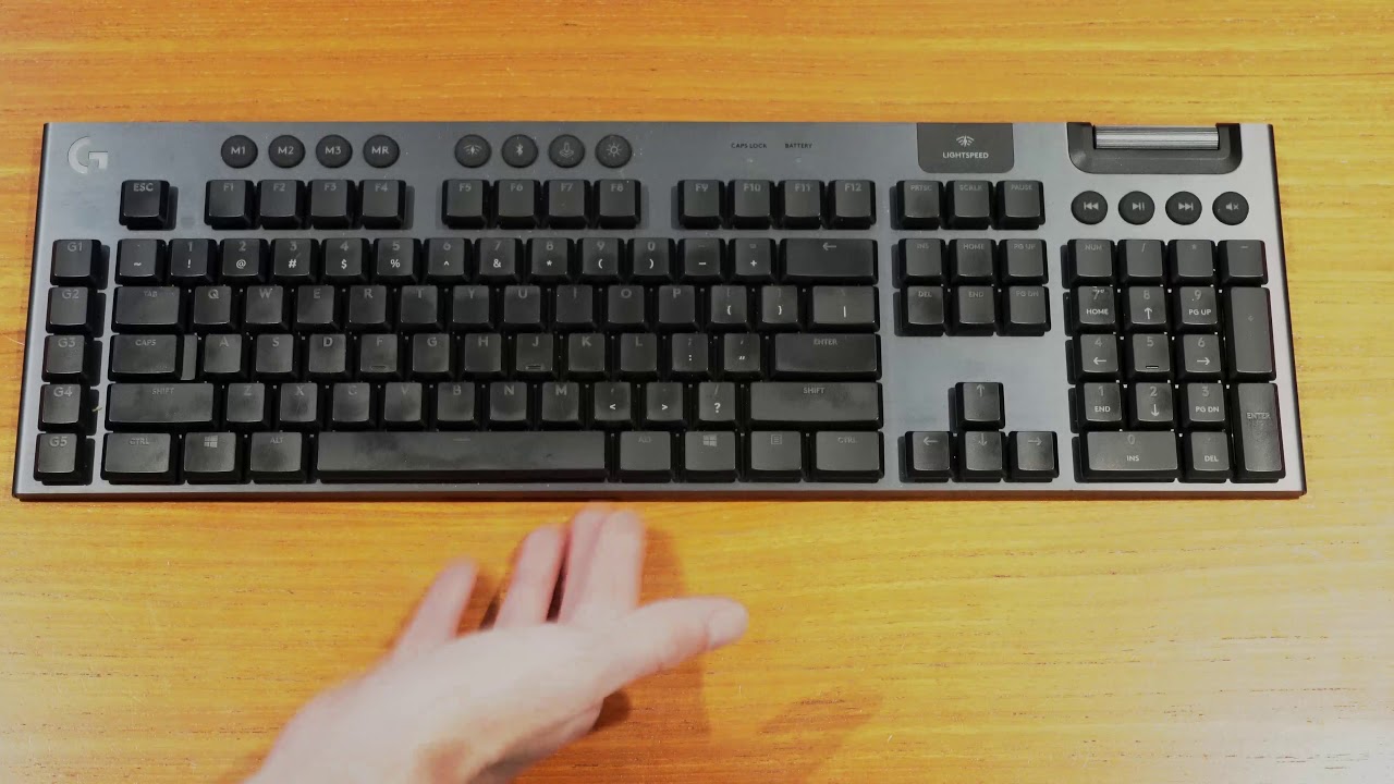 Logitech G915 Keyboard   Clicky Review
