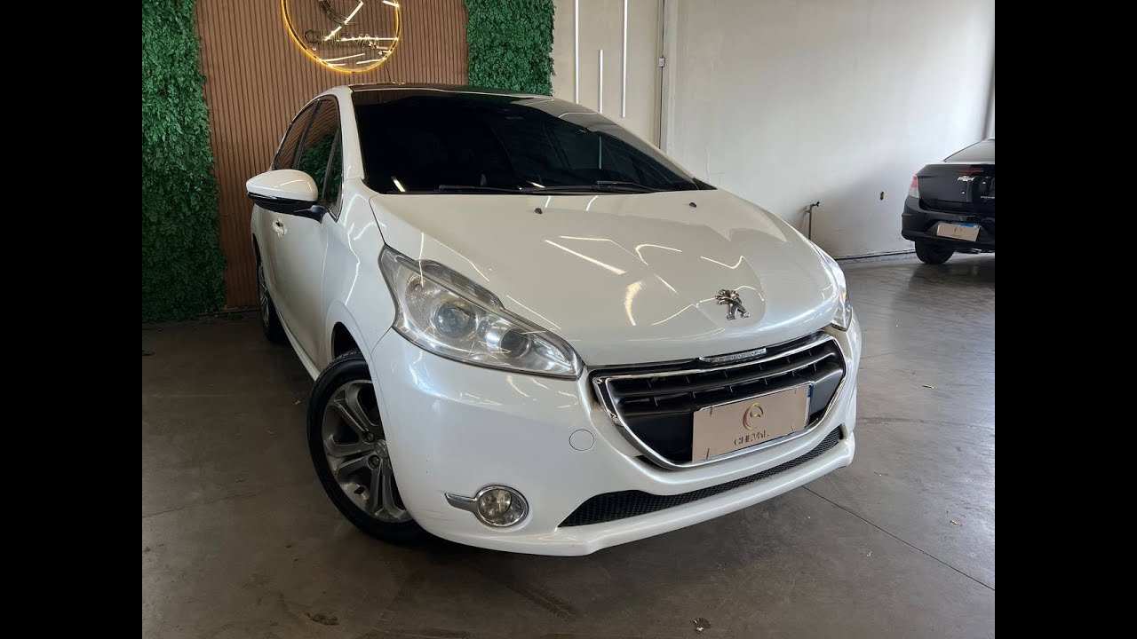 PEUGEOT 208 GRIFFE 1.6 AUTOMÁTICO 2014/2015 | CHEVAL AUTOMÓVEIS