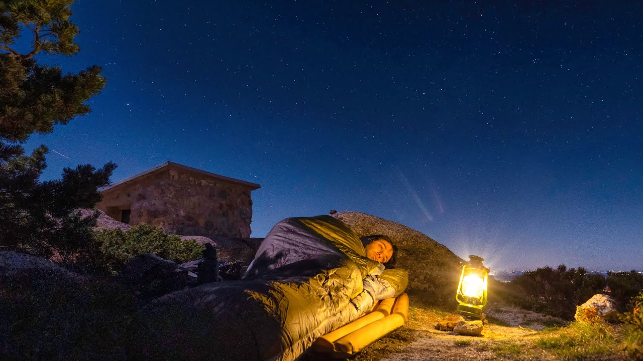 La noche MÁS FRÍA durmiendo SOLO en la Montaña (VIVAC)
