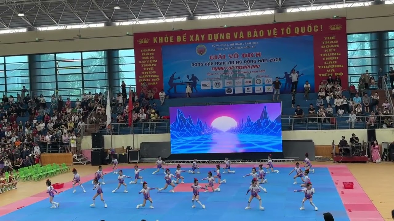 Thi đấu earobic thành phố cho trẻ mầm non