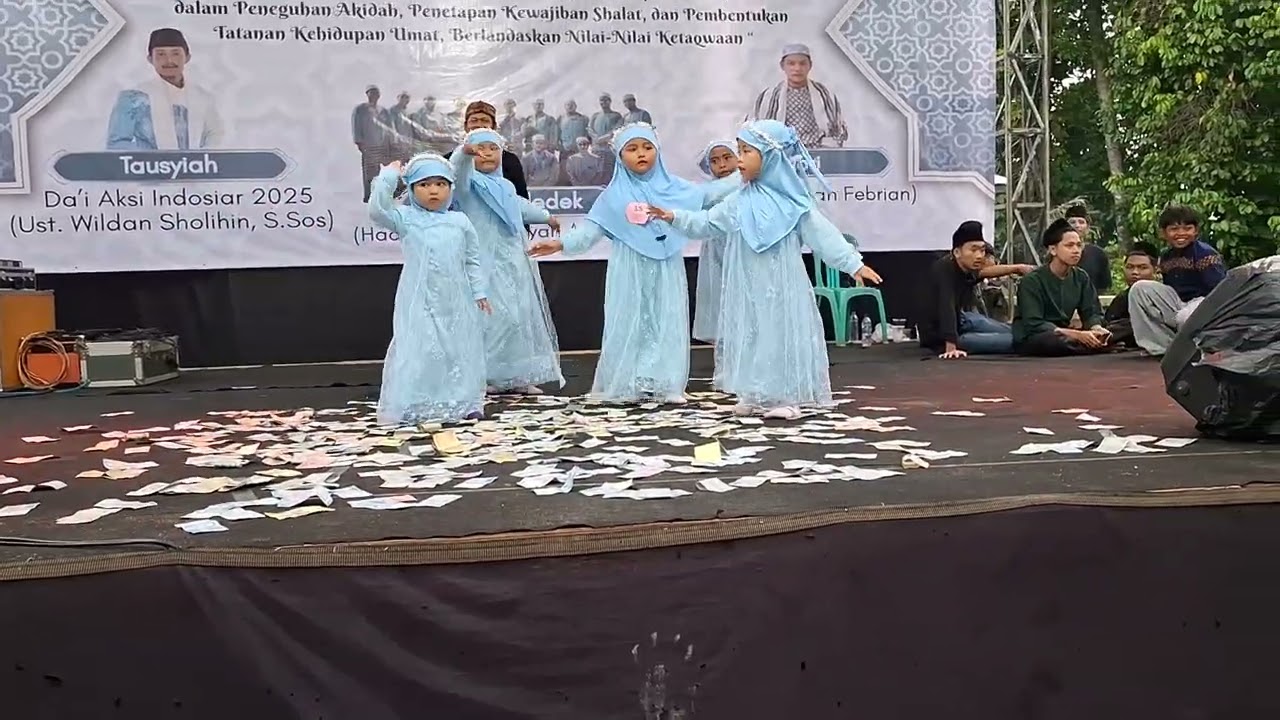 TARI KREASI SENI BANJIR SAWERAN SHALAWAT ANAK ANAK ANITWAHANI