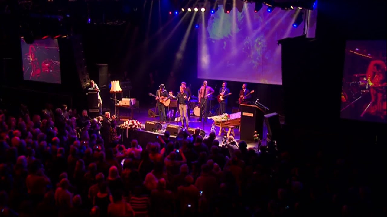 Iedereen zingt mee met Armands grootste hit 'Ben ik te min'