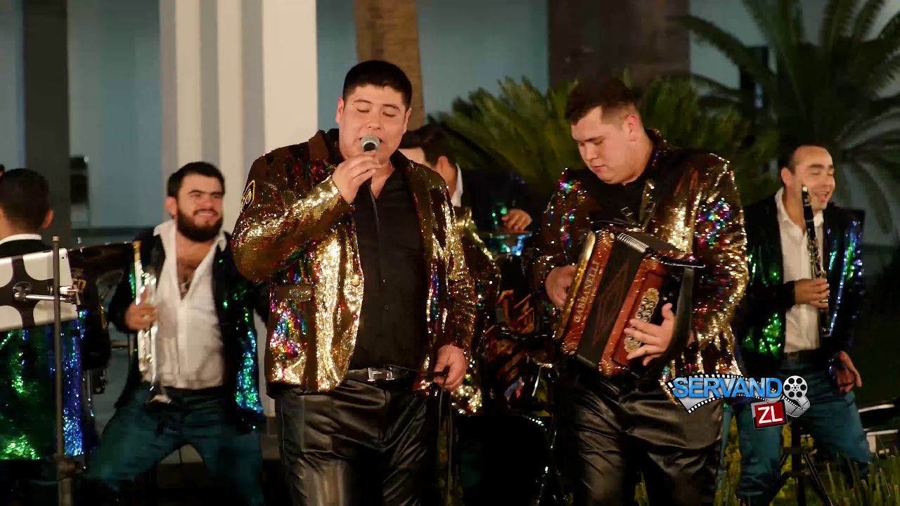 La Destreza Ft. Banda Renovacion - Y Fue Cierto (En Vivo 2018)