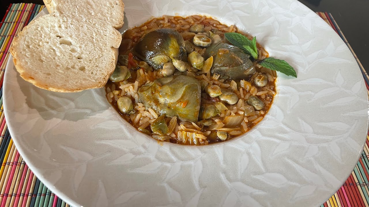 Arroz con habas y alcachofas