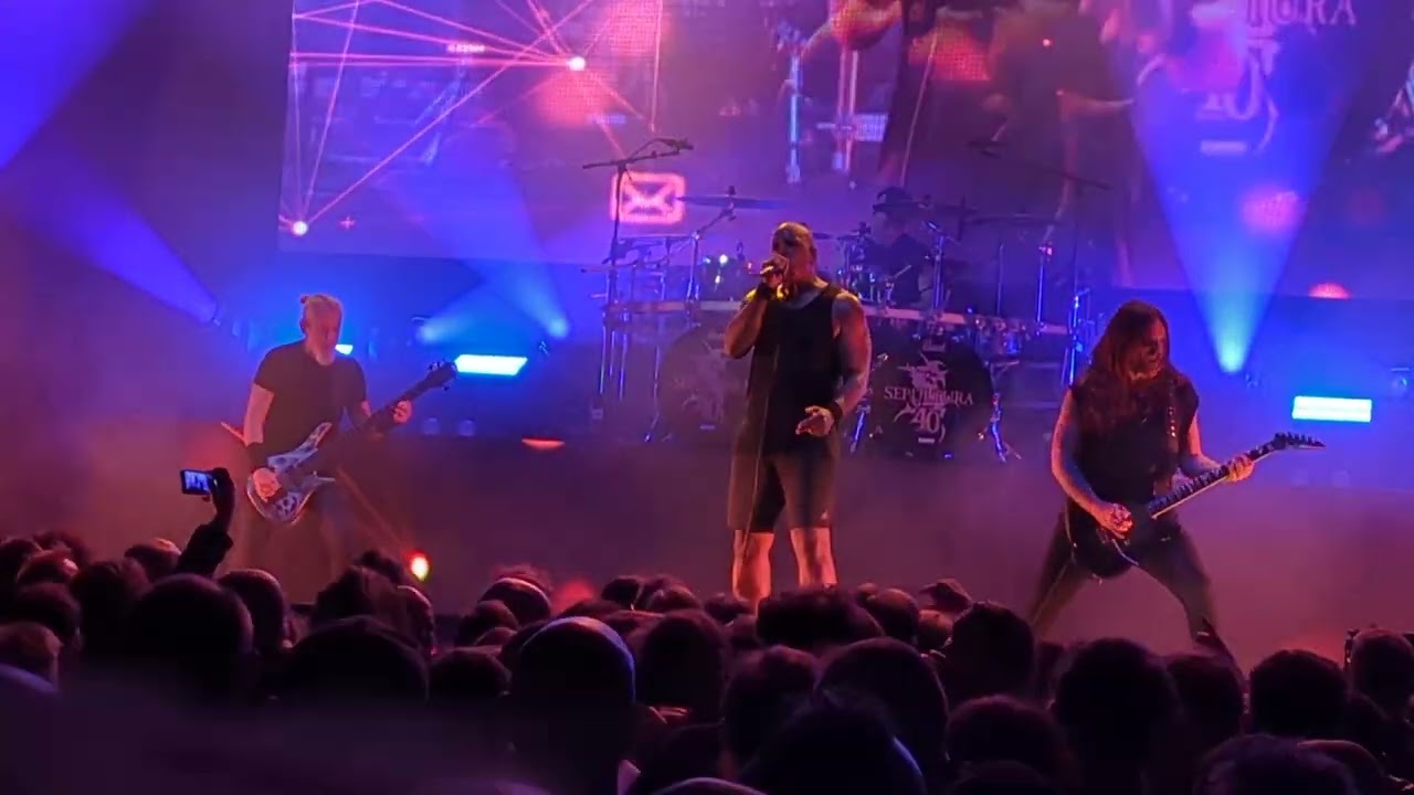 Sepultura. Belfast telegraph building 