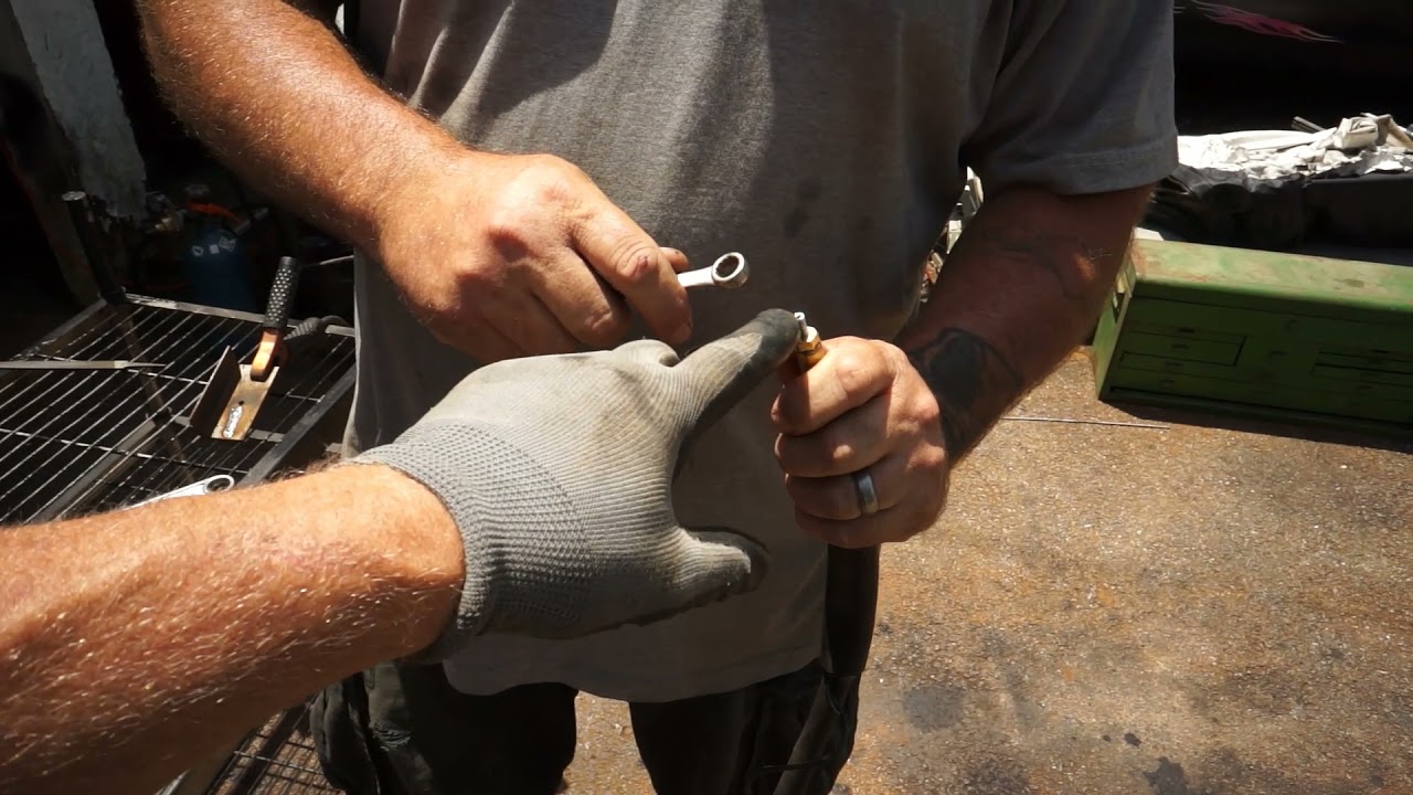 WELDER SPLATTERS  ?? HOBART 175 SPLATTERS WHEN WELDING  ? TRY THIS TO FIX IT !