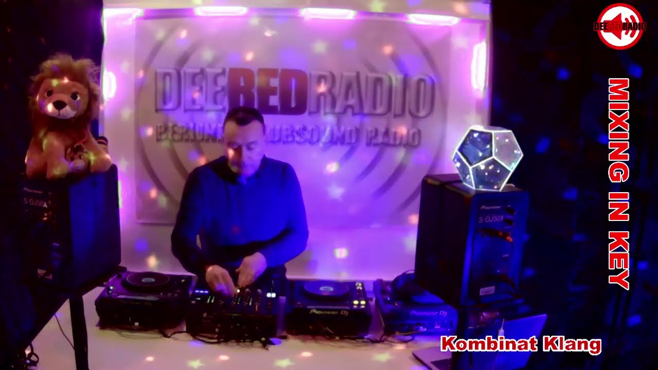 2025 11 30 / TECHNO SELECTION - Mixing in Key mit DJ Kombinat Klang b2b Redtomcat