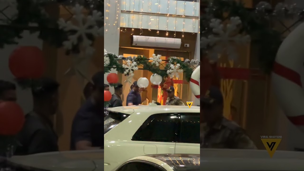 SRK spotted with family at Jamnagar airport after New Year celebration