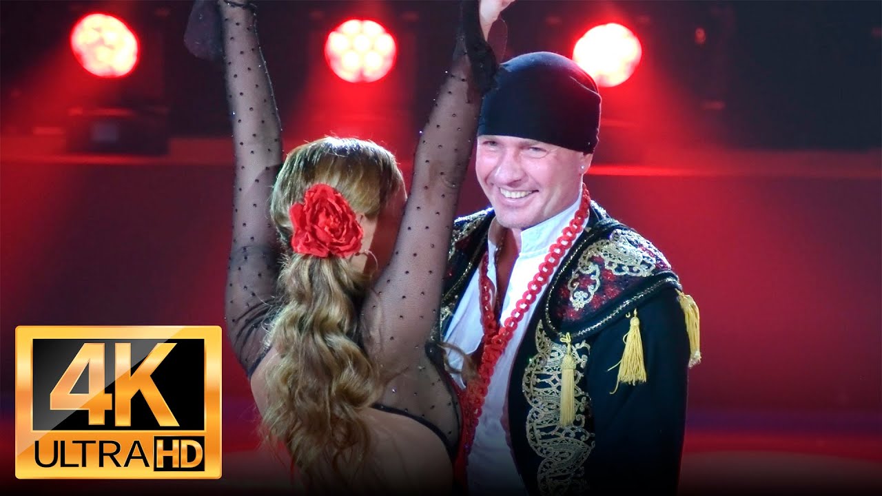 Герой! Роман КОСТОМАРОВ вышел на лед с Татьяной НАВКОЙ: 
