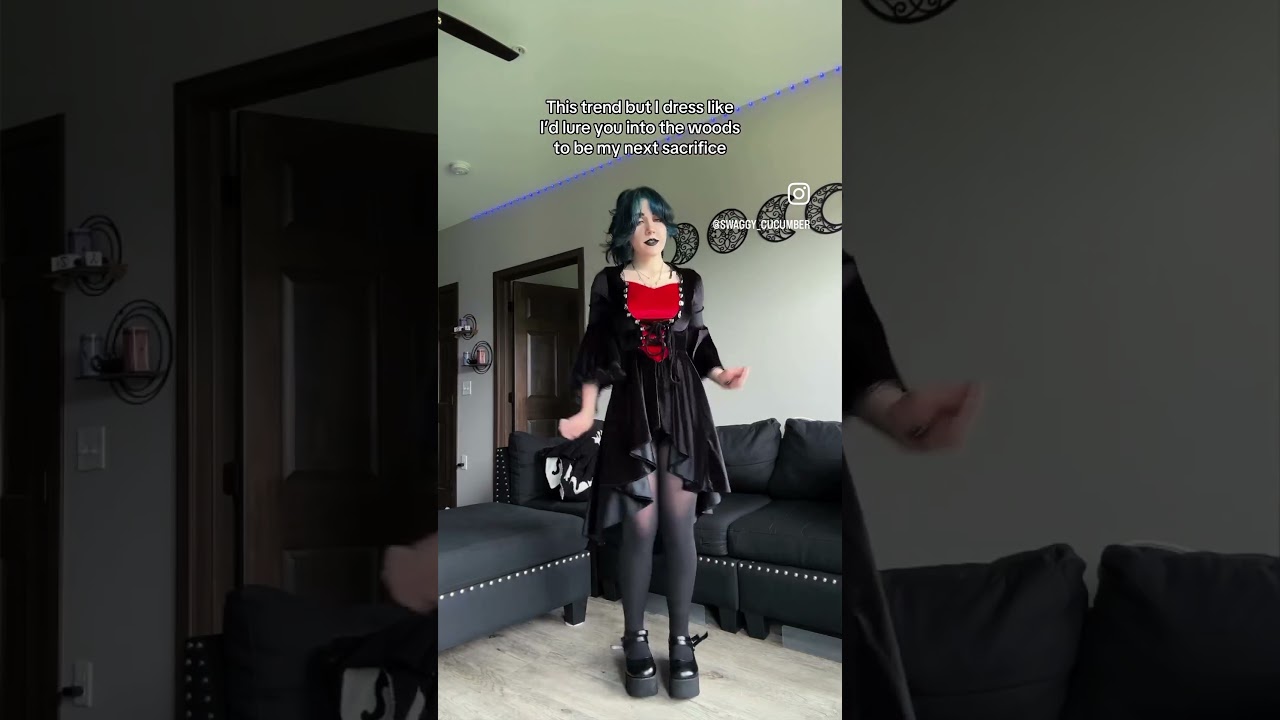 When You Dress Like a Sacrificing Gothic Girl👀 