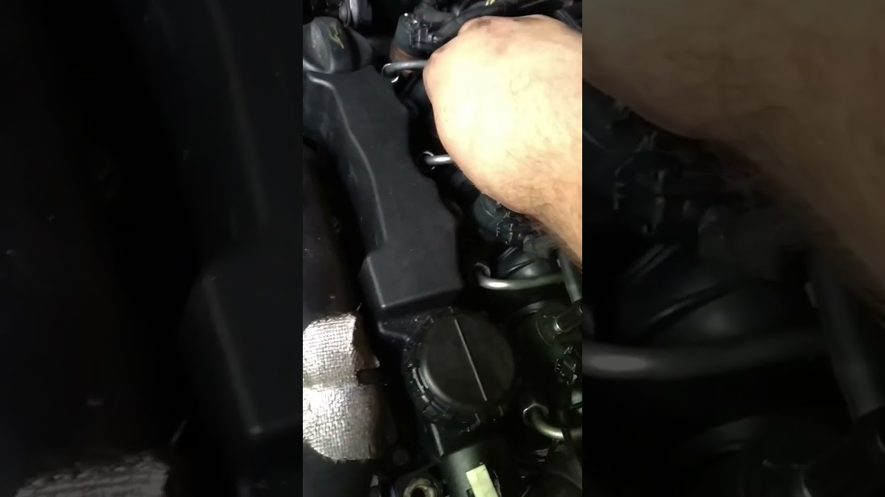 Odepnij wtrysk m&oacute;wili - 1.6 HDI 😁 #hdi #citroen #peugeot #silnik #garaż