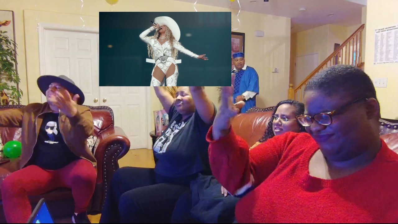 BEYONCE NFL HALFTIME SHOW REACTION WITH MY FRIENDS!!
