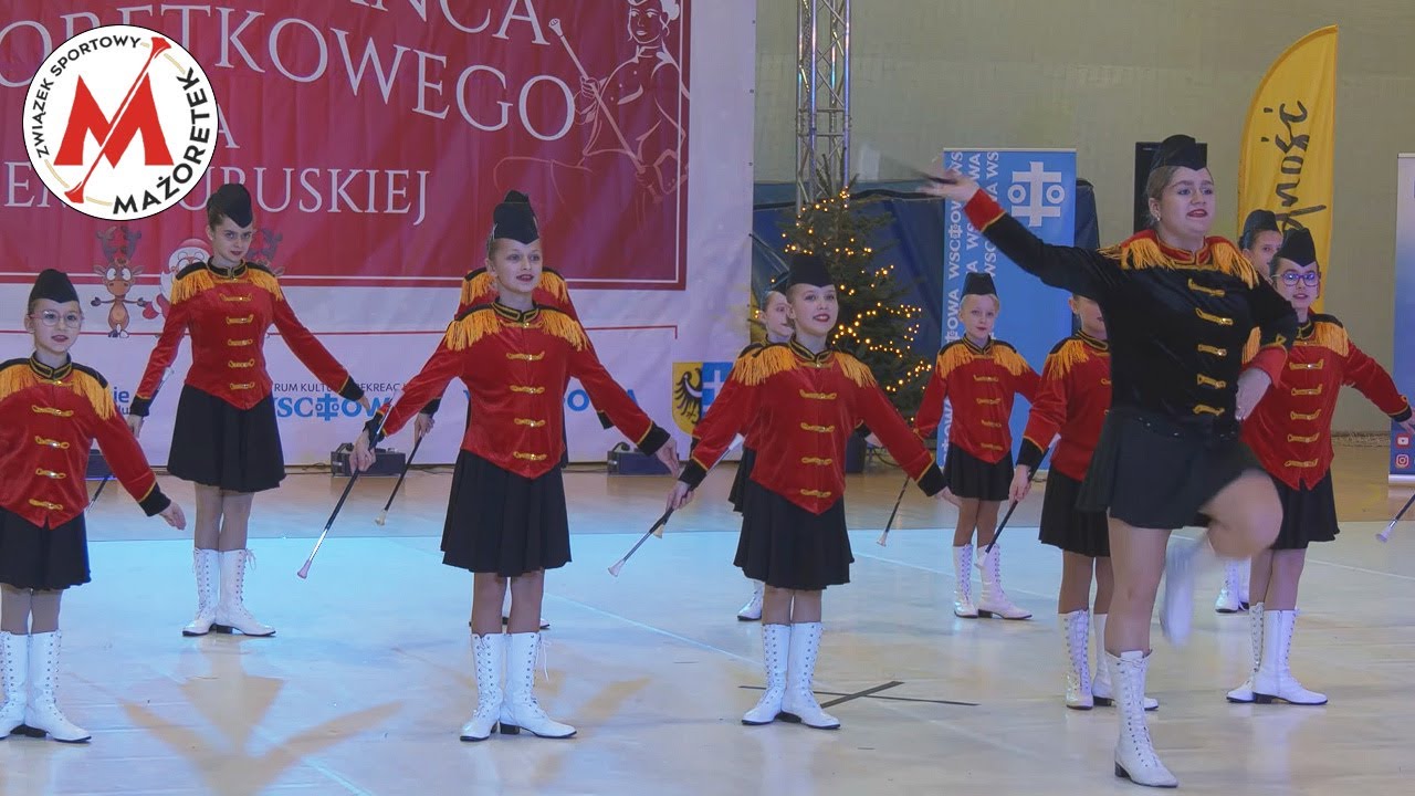 Formacja Classic Baton Pom Juniorki - Pixi Wijewo - Mikołajkowy Festiwal Mażoretek 2025