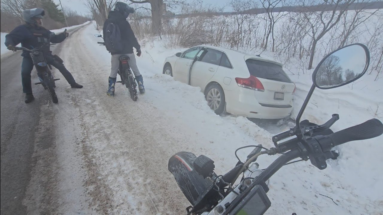 Out on a ride with freinds heading to e.c brown part 2. Like share and subscribe 😀 