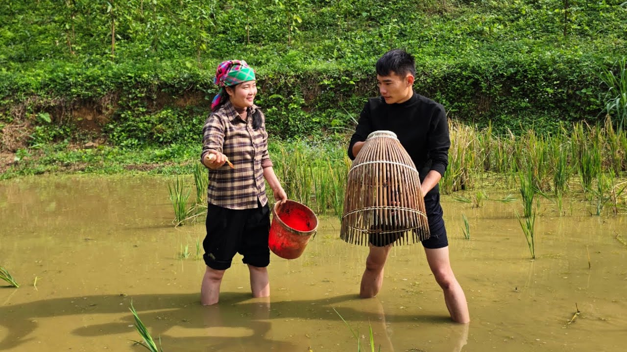 Thuan and Dung caught fish together and enjoyed a delicious meal.