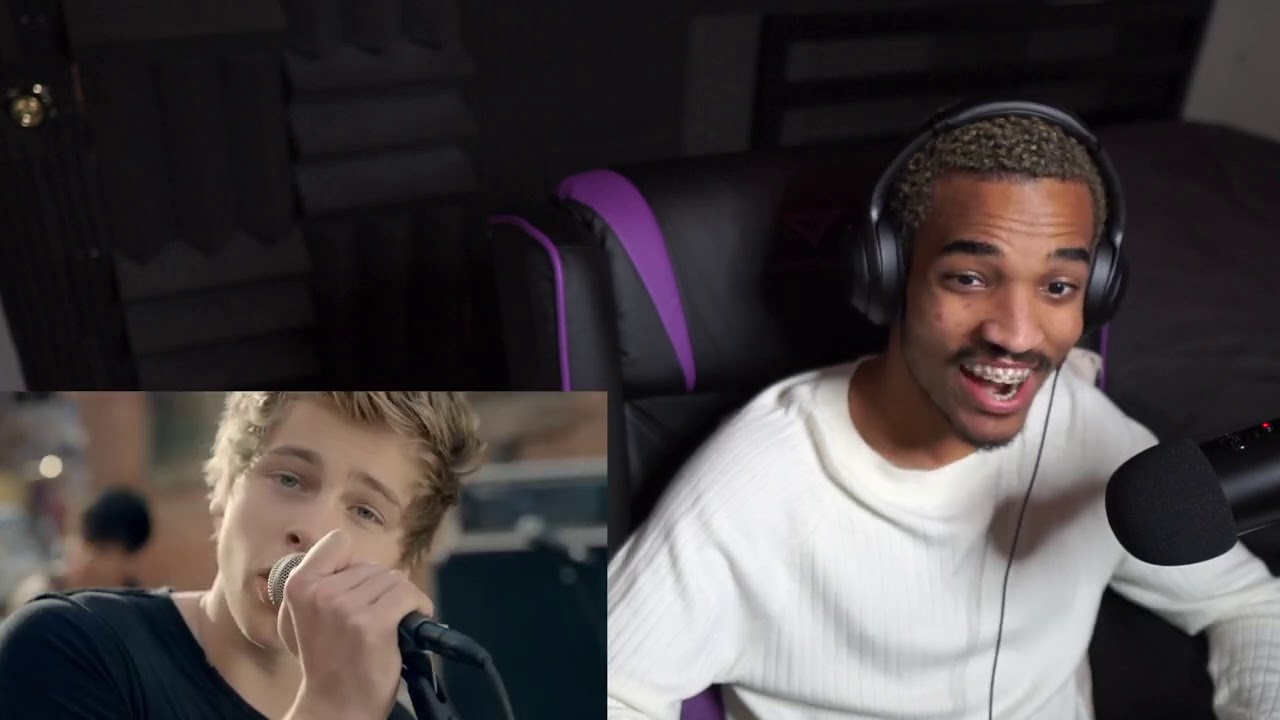 5 Seconds Of Summer - She Looks Perfect ( REACTION)