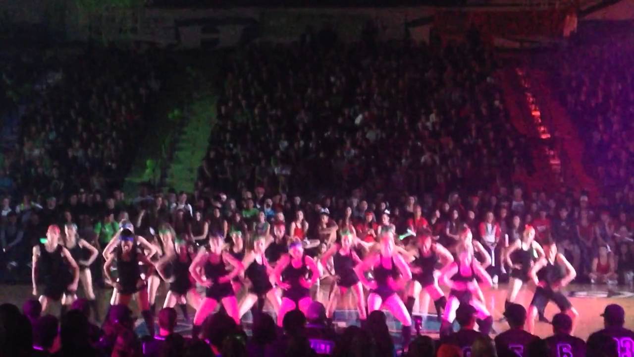 Santiago Dance Team Spring Sports Rally Performance
