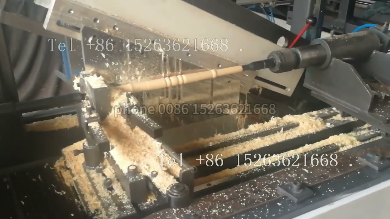 Memutar poros kayu kursi windsor