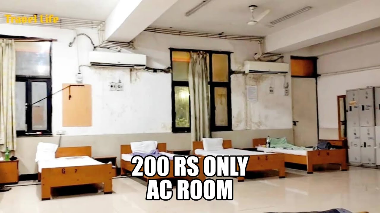 Retiring, dormitory ac room on new delhi railway station.