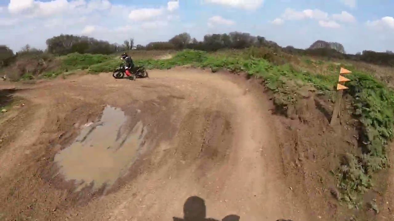 Mud Rats: Fast Laps of Sheepwalk's MX Track, Shepperton, Surrey