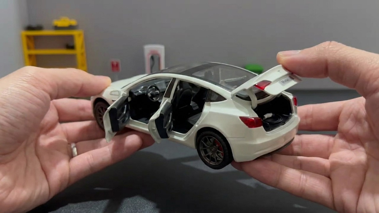 Unboxing Tesla Model 3 1:24 Scale | Diecast Model Cars