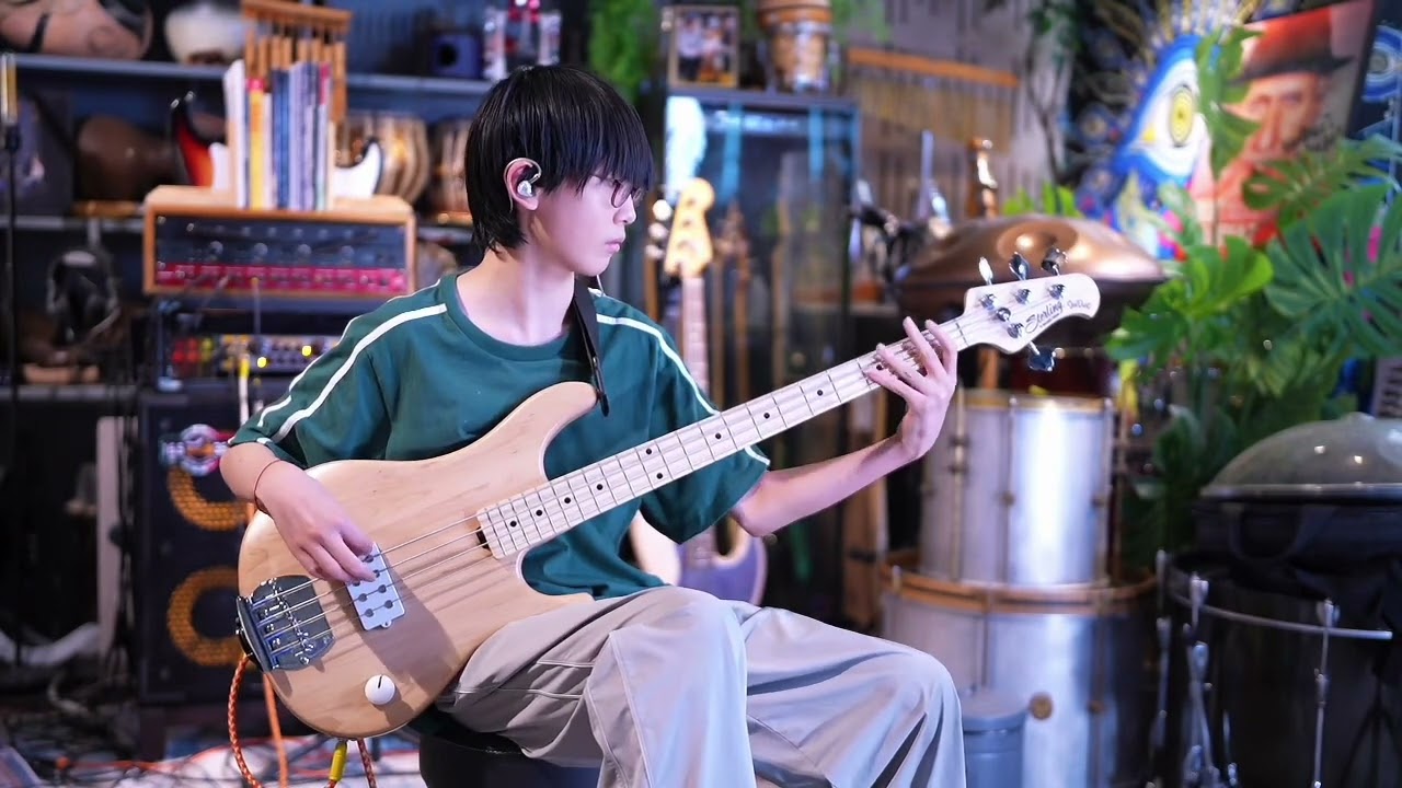 APRIETA - VINCEN GARCÍA(Bass cover)
