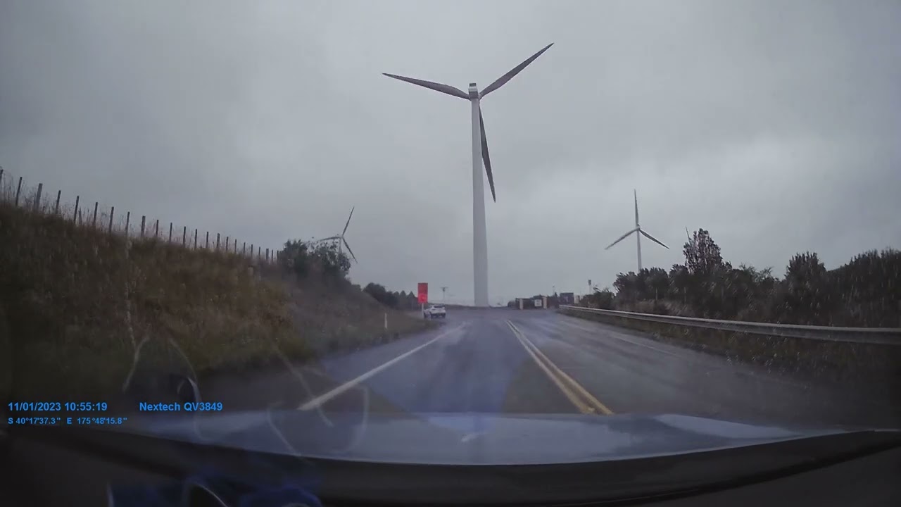 Outlander PHEV, big caravan pull, over the Saddle Road NZ