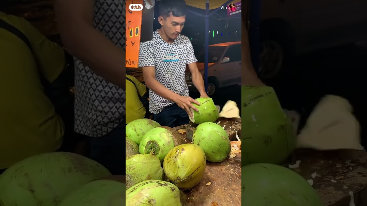 Sabah durian Alan tham store at segama .. fresh coconut ..