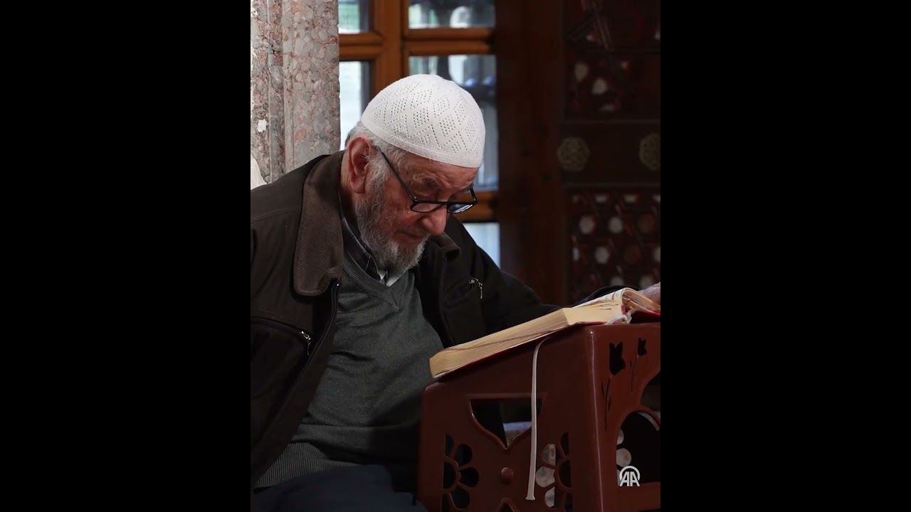 Mimar Sinan'ın eserlerinden Valide-i Atik Camisi asırlara meydan okuyor