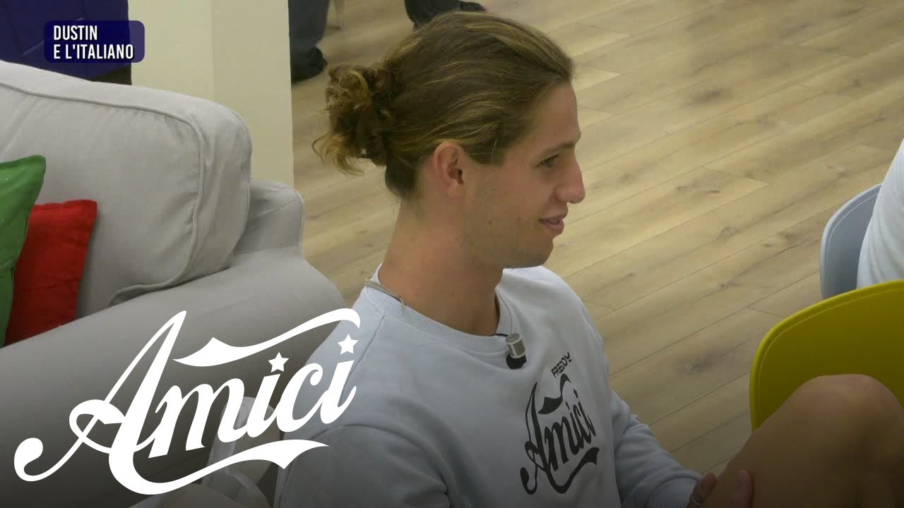 Amici 23 - Dustin e le lezioni di italiano
