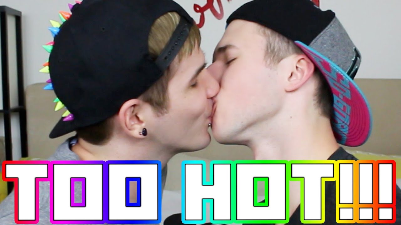 TOO HOT KISSING CHALLENGE