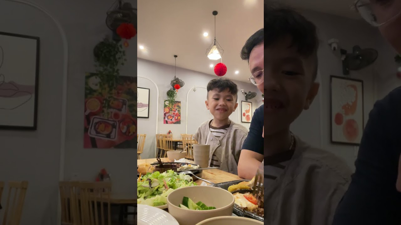 Mukbang bò bít tết