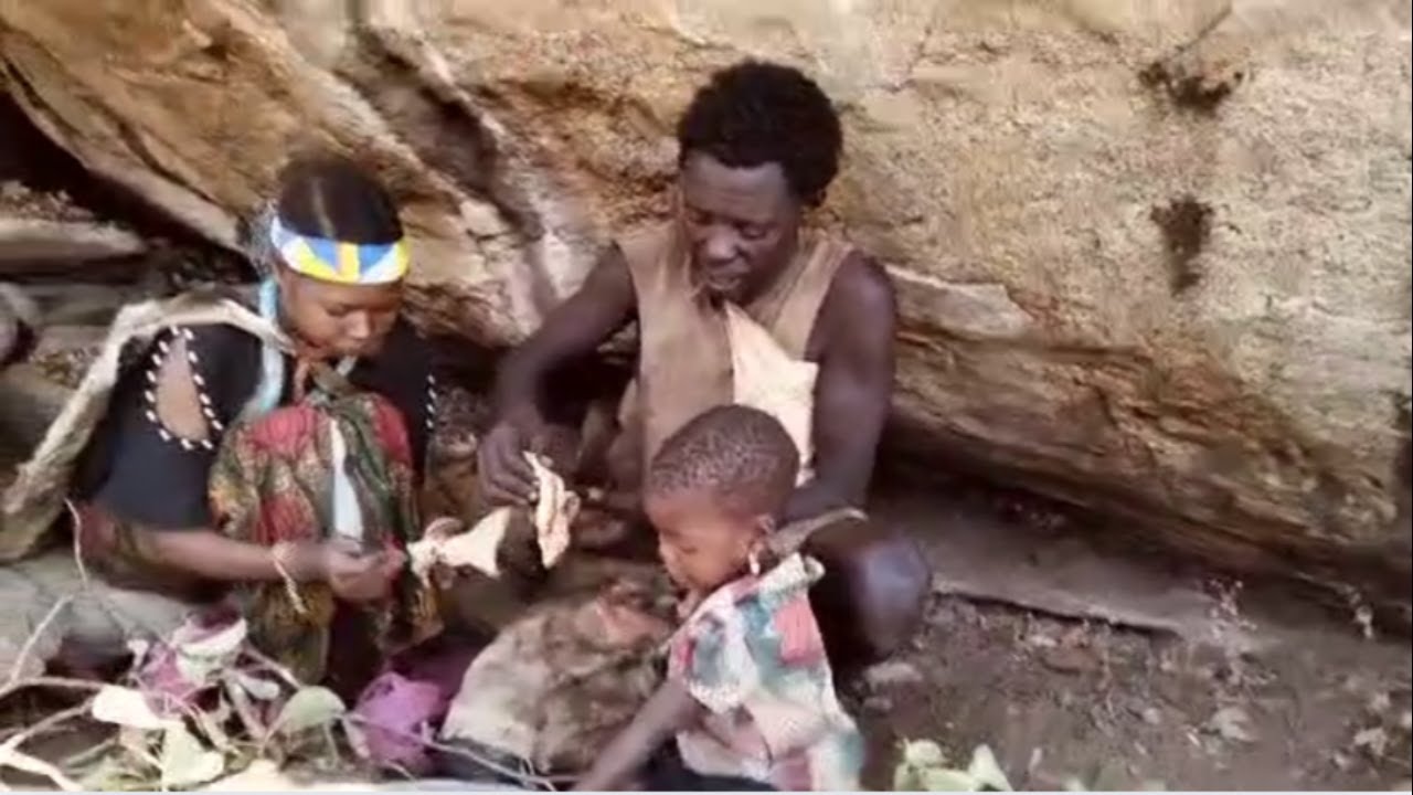Snake Soup in the Wild 😱🐍 Hadzabe Tribe Ancient Food#VillageCooking