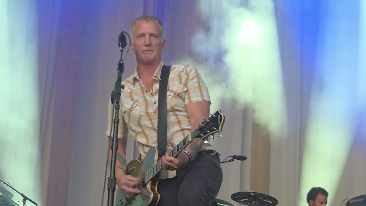 Queens Of The Stone Age - Regular John - |4K| - Budapest Park - 2025.07.19.