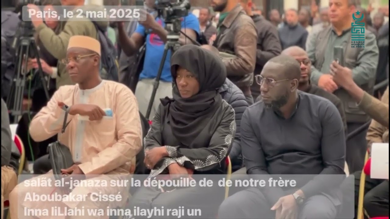 Dans la lumière de la prière : hommage solennel à Aboubakar Cissé à la Grande Mosquée de Paris