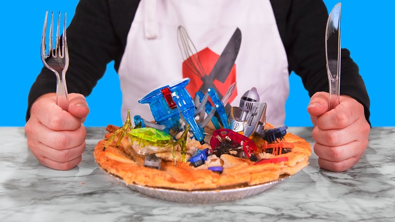 HEXBUG Tries Cooking Apple Pie