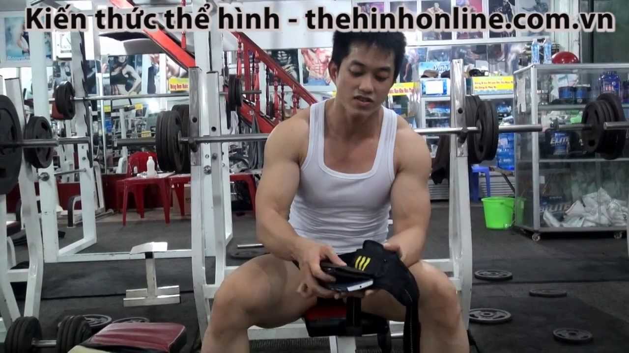 [THEHINHONLINE] Vật dụng đến GYM - T&uacute;i bụng