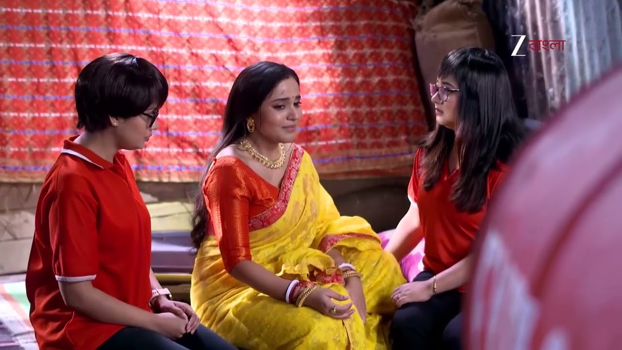 Anondi |  আনন্দীকে উদ্ধার করতে ছদ্মবেশে পৌঁছলো গোটা পরিবার !