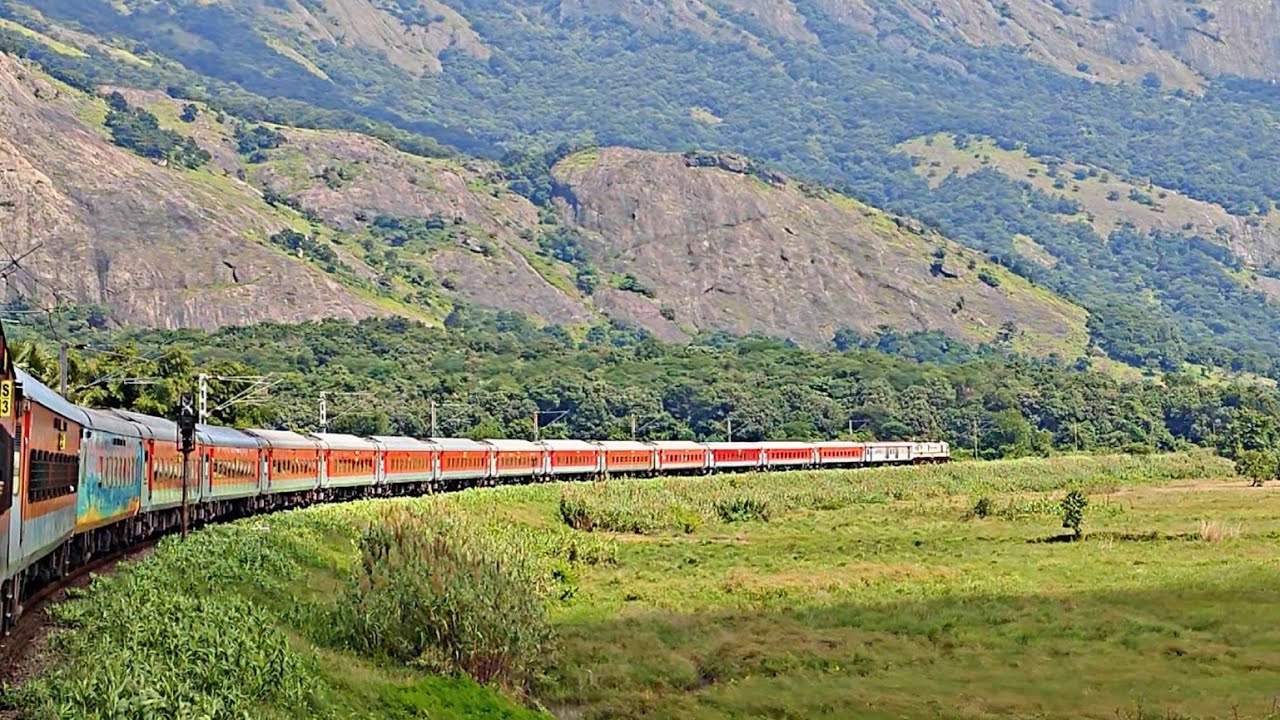 PALAKKAD To COIMBATORE Full Train Journey By Tatanagar Express | Scenic Western (Walayar) Ghats | 4K