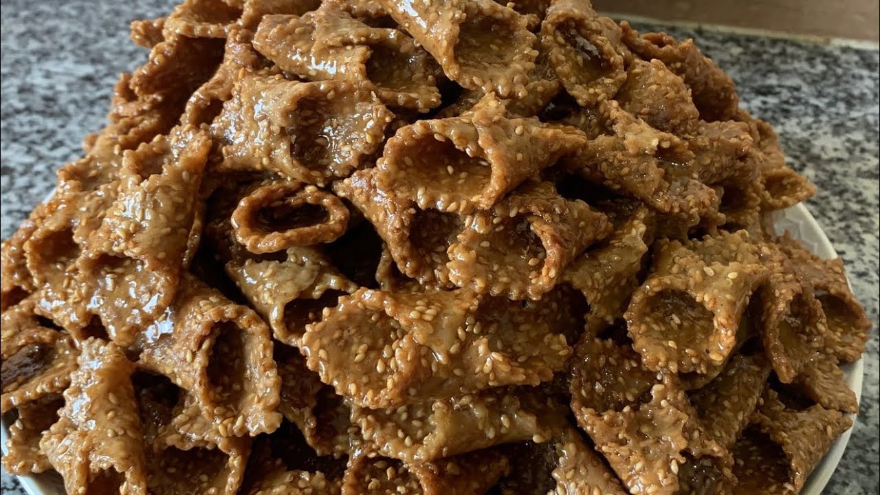 دائما مع السهل والسريع 👩🏻‍🍳بليغات بالزنجلان بمذاق الشباكية 😋😋