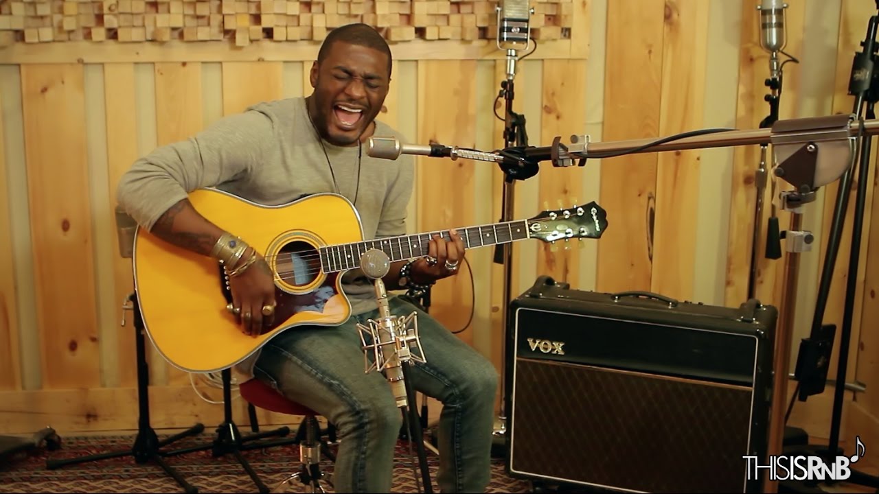 Timothy Bloom Performs Acoustic Cover of 