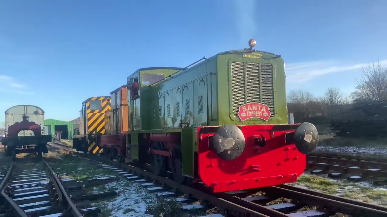 Shunting for the Santa specials at fife heritage railway. 9/12/22.